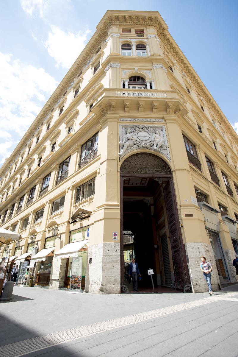 Pretaloger Verdi 18 Neapel Exterior foto